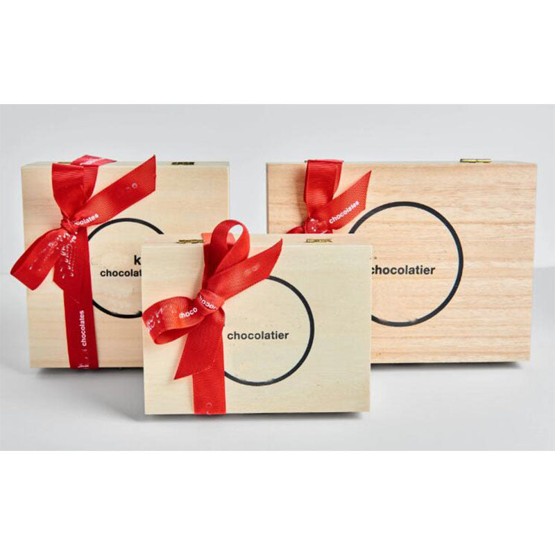 Premium Wooden Chocolate Gift Box with Clasp for Luxury Confectionery & Sweets